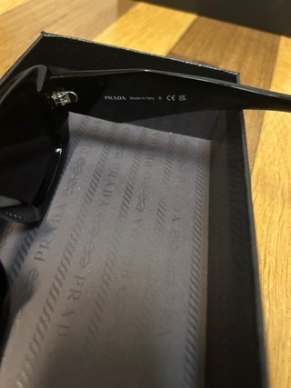 Occhiali da sole Prada neri