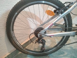 Bici CONOR 24 Recambio Shimano
