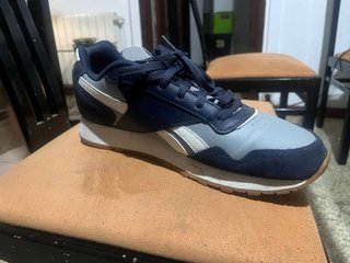 Reebok talla 45 azul/gris usadas 2 veces