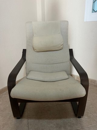 Butaca beige y marrón