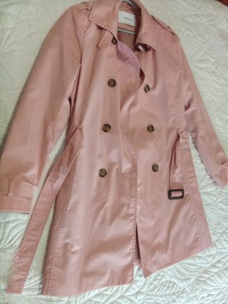 Gabardina Stradivarius Rosa