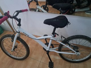 Bicicleta infantil B'TWIN blanca