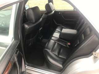 Mercedes-Benz Clase E 1988