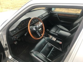 Mercedes-Benz Clase E 1988