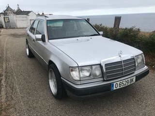Mercedes-Benz Clase E 1988