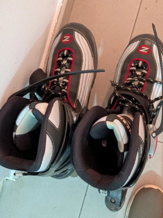 Patines en línea tipo Rollerblade