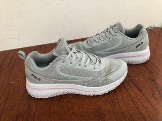 Zapatillas Fila Grises Talla 39