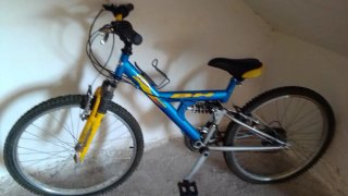Se vende Bicicleta Montaña BH roja