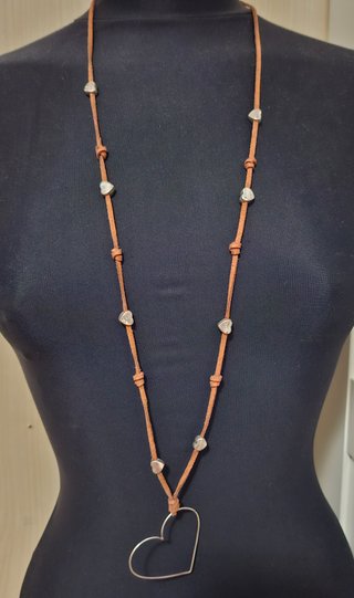 Collar Corazones y detalles Plata
