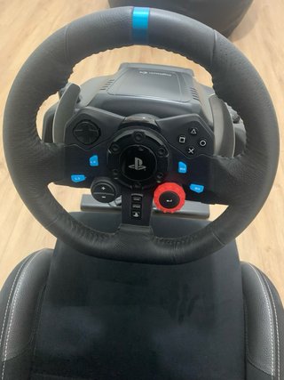 Playseat Evolution Alcántara+Volante y pedales G29