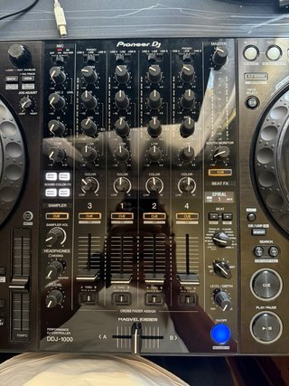 Controlador DJ Pioneer DDJ-1000