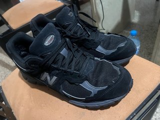 New Balance 45 Negro/Gris Usadas 2 Veces