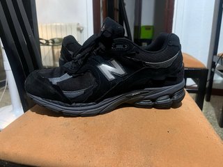 New Balance 45 Negro/Gris Usadas 2 Veces