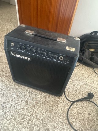 Amplificador de Guitarra Academy Stage 20A