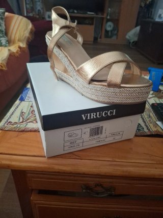 Sandalias doradas cuña verano talla 40