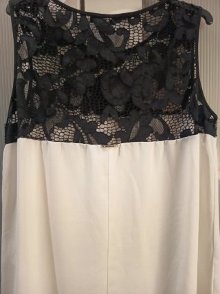 Blusa Pianoforte Negra y Blanca Talla M