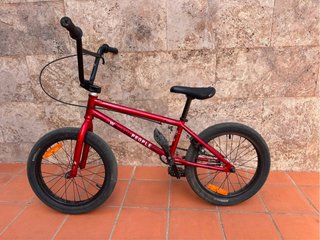 Bicicleta BMX Roja Circuits BMX