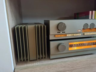 Equipo de música Quad