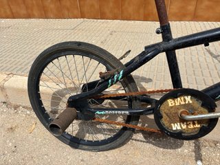 Bicicleta BMX Negra