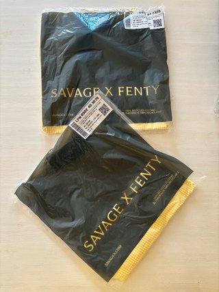 Pijama Savage X Fenty 2 piezas Amarillo Talla M