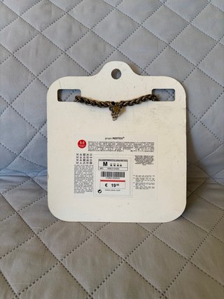 Collar con pedrería de Zara VER DESCRIPCIÓN