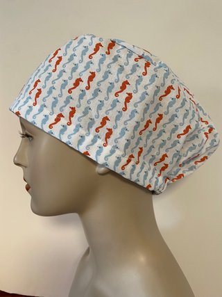 Gorros médicos QX con diseños variados