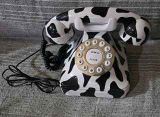 Teléfono Vintage Diseño Vaca