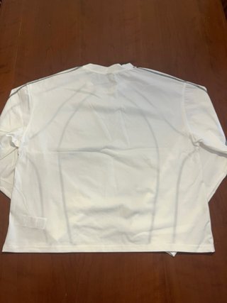 Camiseta manga larga blanca con logo