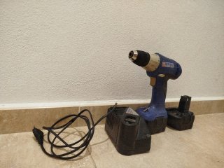 Taladro Berner 12V con cargador y batería