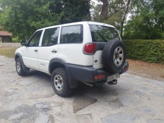 Nissan Terrano II 2000