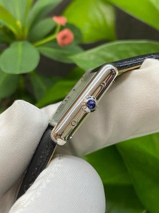 Cartier Tank Must