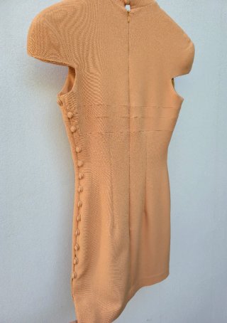Vestido oriental manga corta camel claro