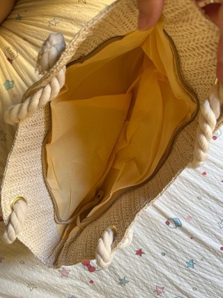 Bolso de playa de rafia con asas de cuerda