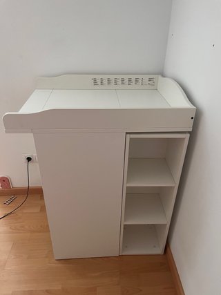 Cambiador/Librería Blanco SMÅGÖRA