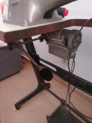 Máquina de coser industrial Singer