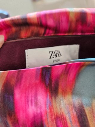 Bolso Zara Edición Limitada Multicolor.  Scarves