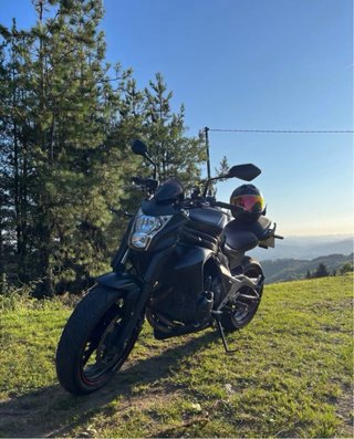 Kawasaki ER6N Negra