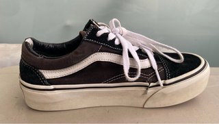 Zapatillas Vans Plataforma Negras y Blancas