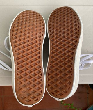 Zapatillas Vans Plataforma Negras y Blancas