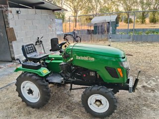 Tractor compacto Tractorino T20