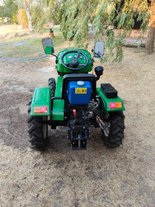 Tractor compacto Tractorino T20