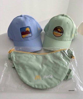 Gorras y Riñonera McDonald's