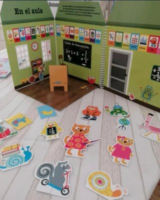 La escuela: LIBRO CARRUSEL