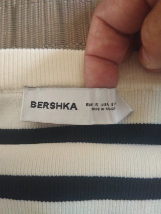 Top Bershka rayas azul y blanco Talla S