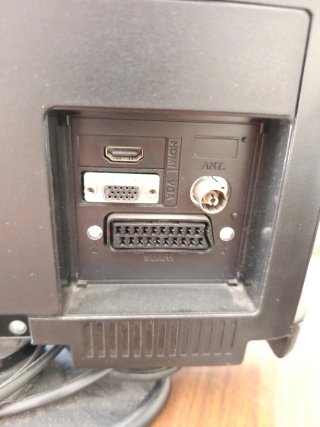 Monitor OKI Negro HDMI TDT Integrado