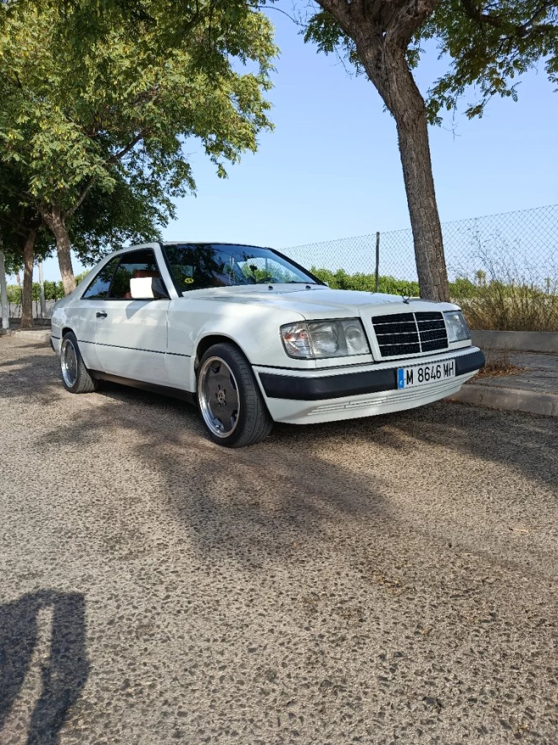 Mercedes-Benz Clase E 1991 - foto 1