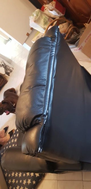 N. 2 Poltrone in similpelle nera