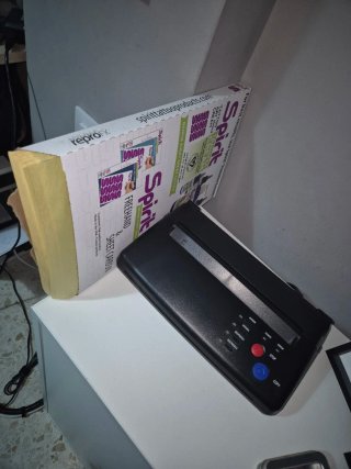 Termocopiadora con papel extralargo