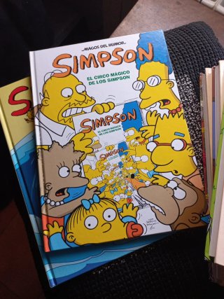 Lote 3 Super Simpson + 2  Simpson Magos Humor