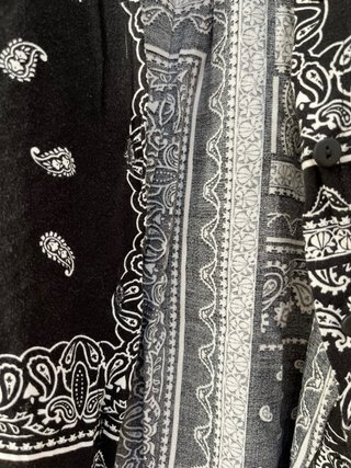 Camisa Bershka Estampada Negra
